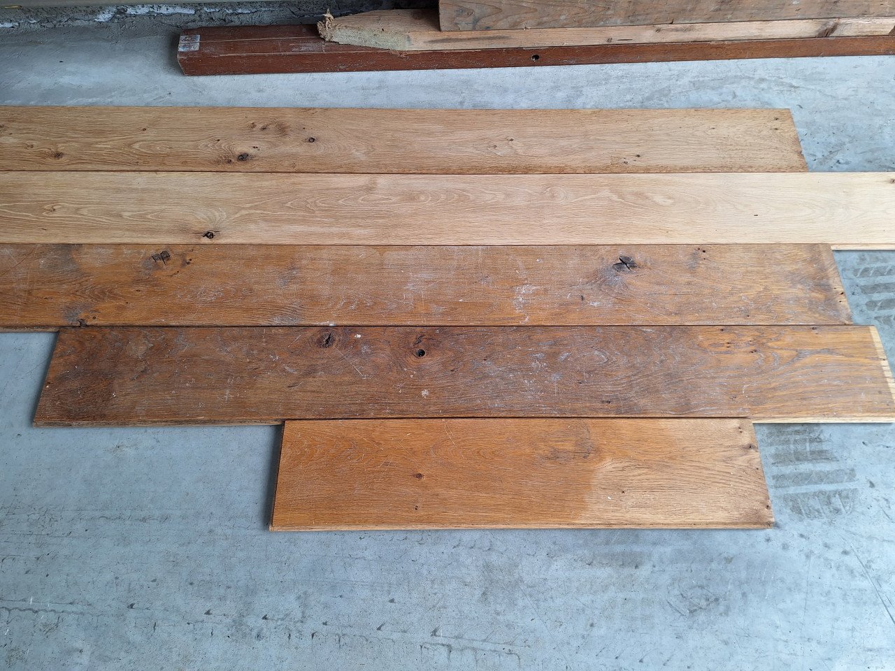 Eiken vloerplanken – restantpartij (ca. 9–10 m²)