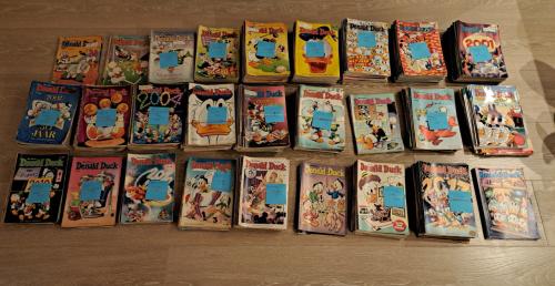 Veel Donald Duck weekbladen,  jaargangen,  pockets en extra's