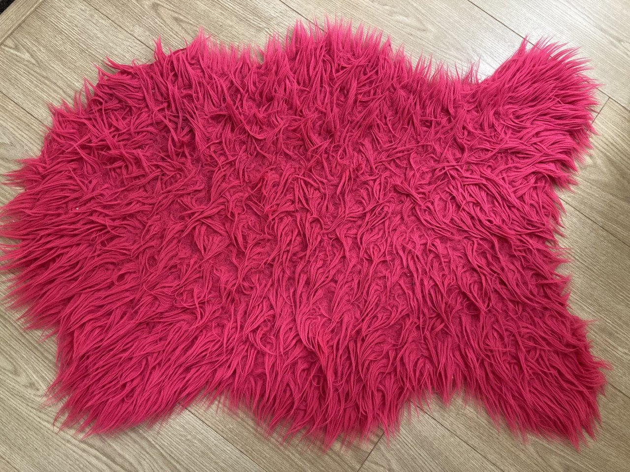 Roze vloerkleedje hoogpolig 100 x 75 cm