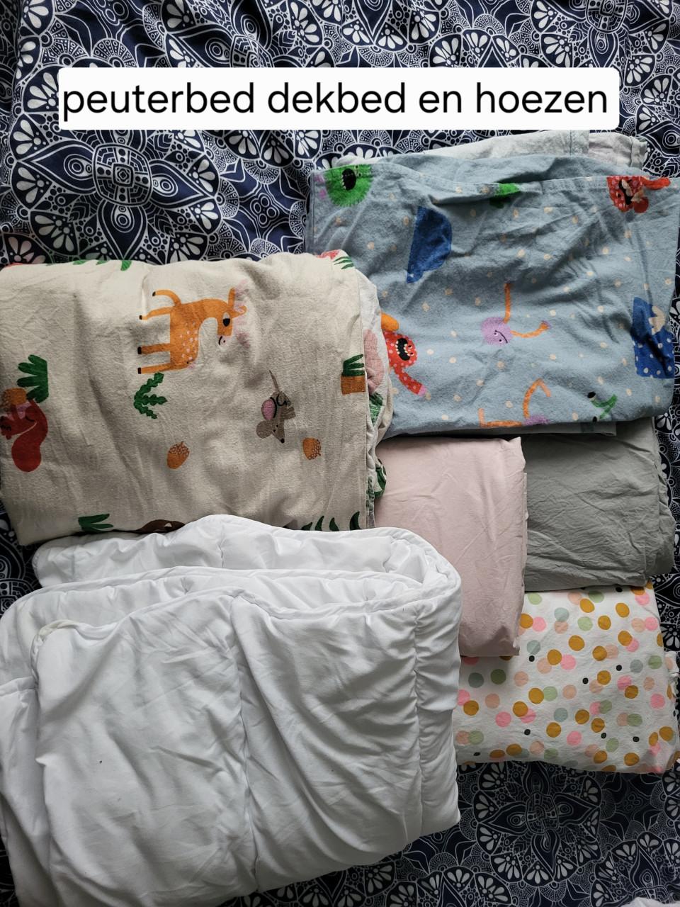 Dekbed en hoezen peuterbed