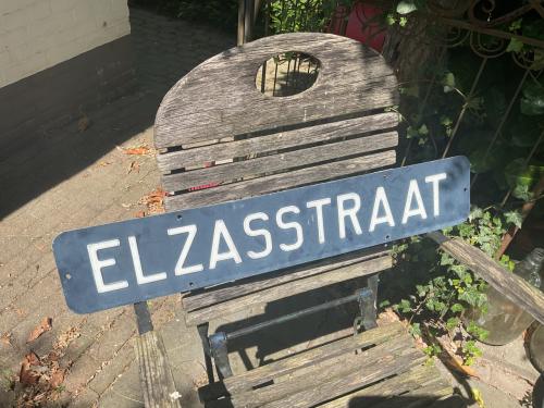 Elzasstraat bord