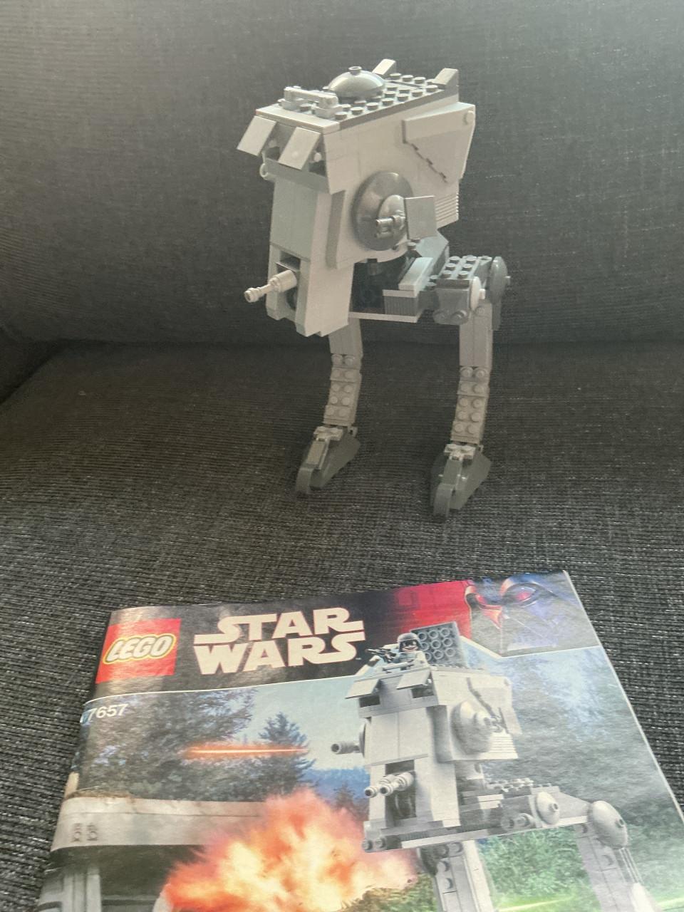 Lego StarWars 7657 (incompleet)
