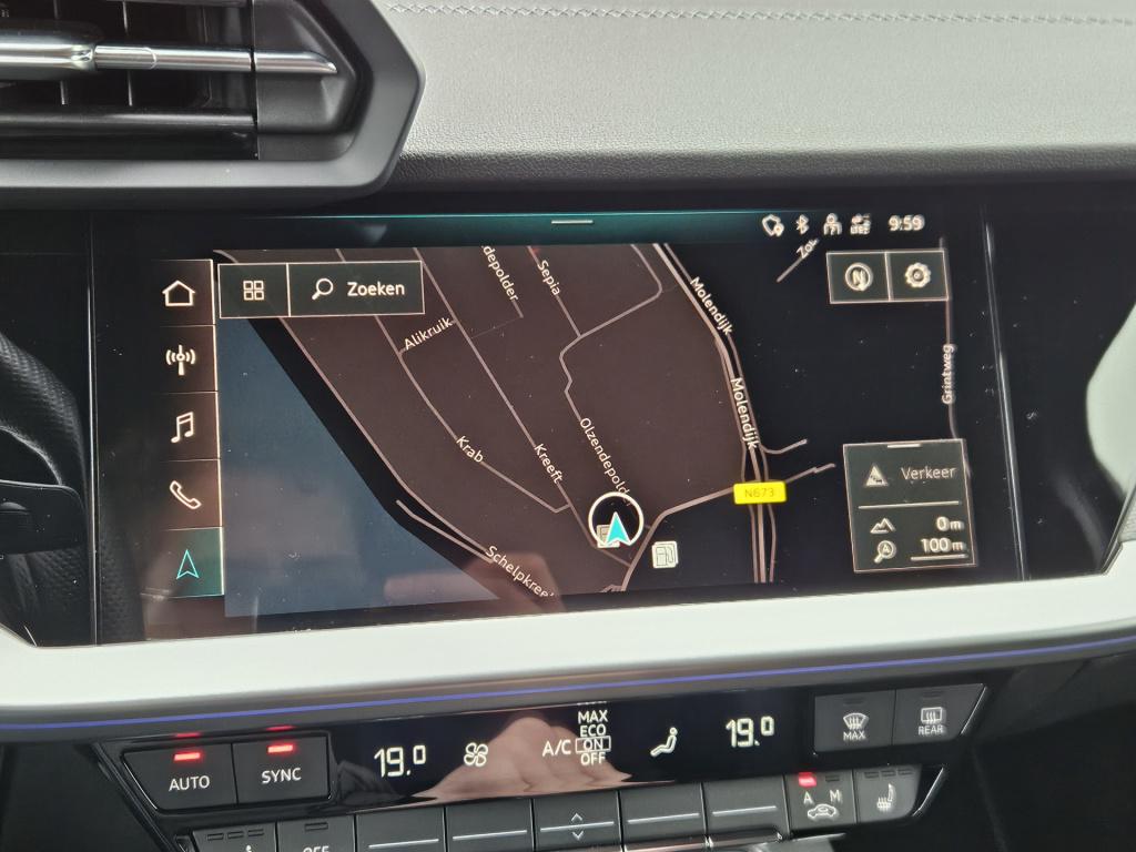 Audi A3 sportback 45 tfsi e s-line competition | b/o | memory