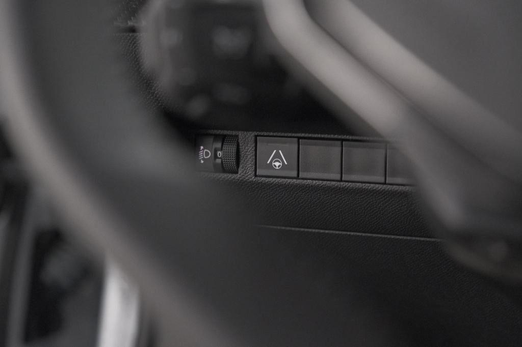 Peugeot 2008 hybrid 145 e-dcs6 allure | 360 camera | adaptieve cruise contr
