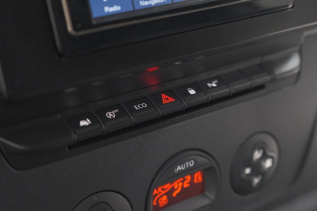 Opel Movano 2.3 turbo l2h2 dc | trekhaak | camera | navigatie | climate con