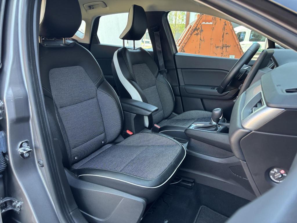 Renault Captur 1.3 tce 140 intens automaat incl. trekhaak!