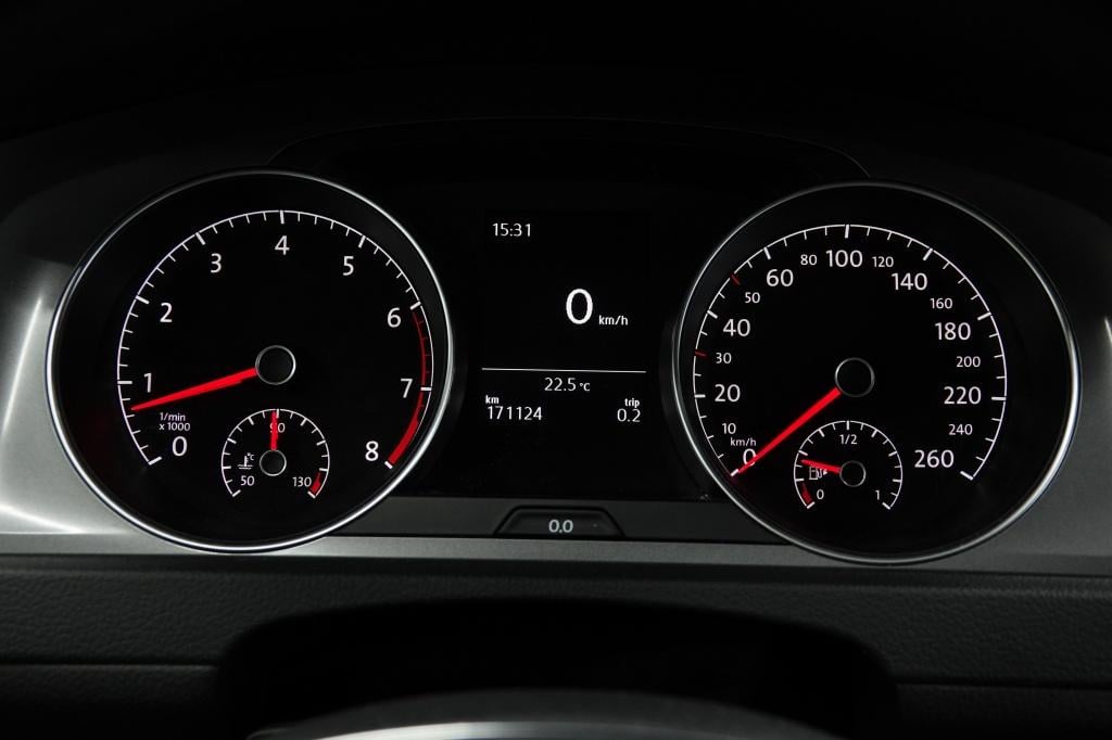 Volkswagen Golf 1.2 tsi highline | acc | pdc | stoelverw. |