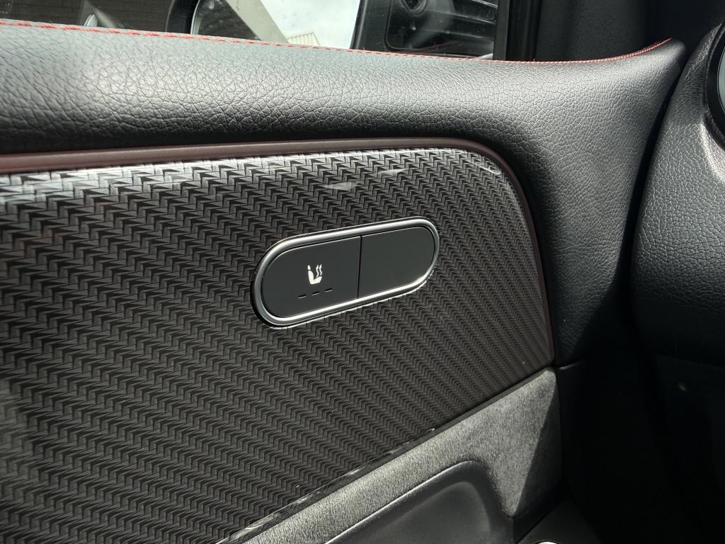 Mercedes-Benz Glb 180 amg line - 7 persoons - origineel nl -