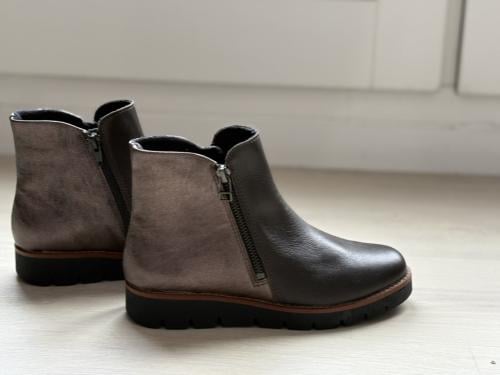 Enkellaarsjes maat 38