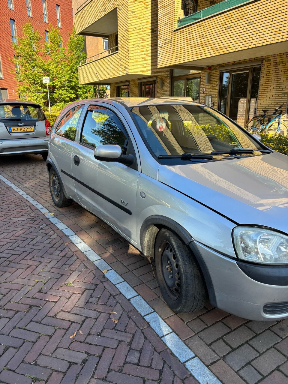 Opel Corsa 1.2 16V 3D 2003 Grijs