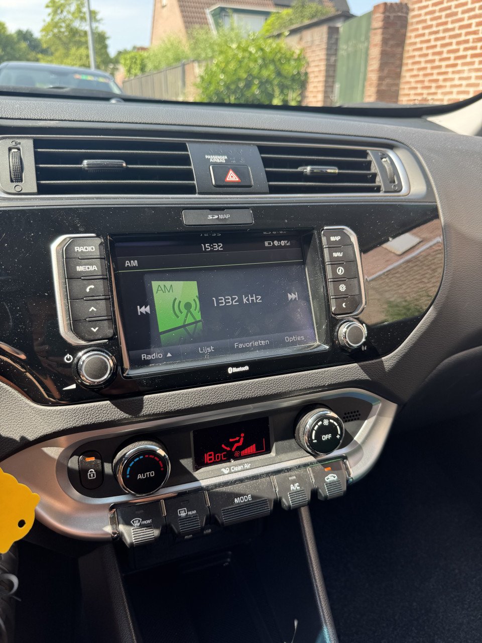 Kia Rio 1.2 5DRS 2017 Zwart Benzine