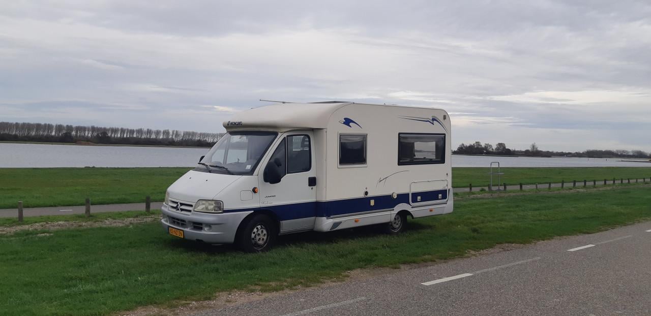 Camper