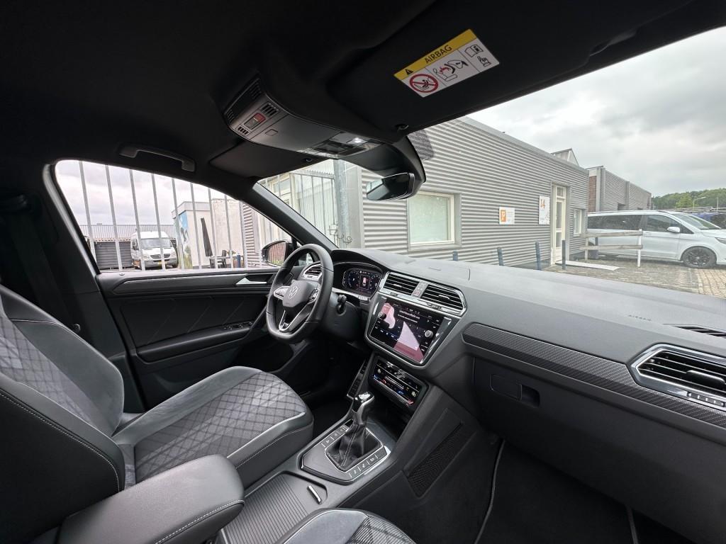 Volkswagen Tiguan 1.5 tsi r-line business+ trekhaak camera 20'' black style