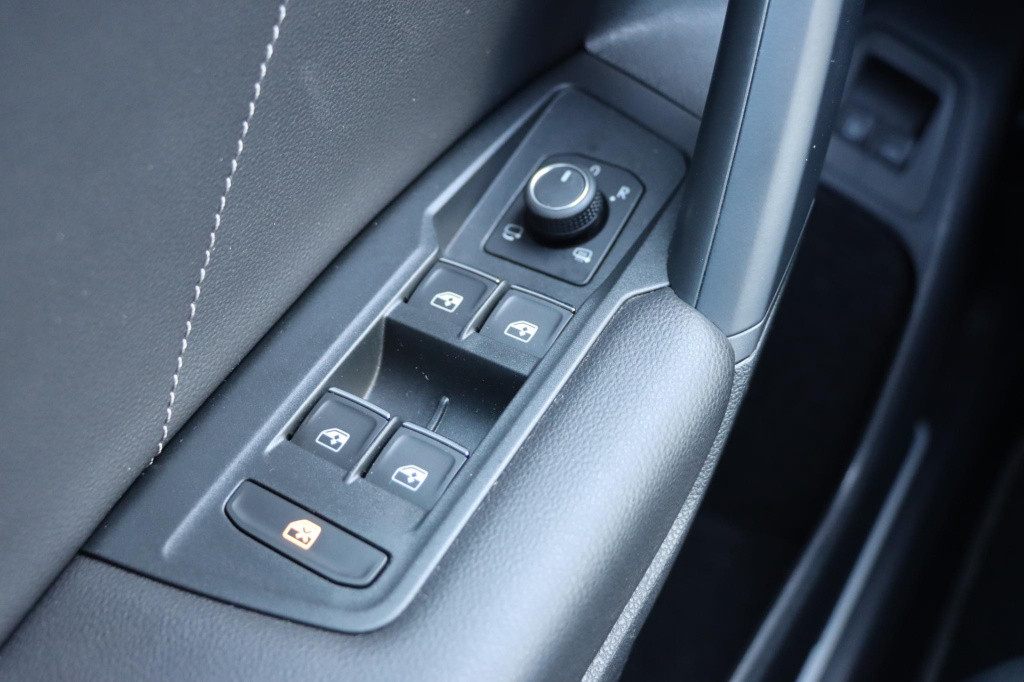 Volkswagen Tiguan 1.4 tsi ehybrid r-line business+ 245pk dsg6