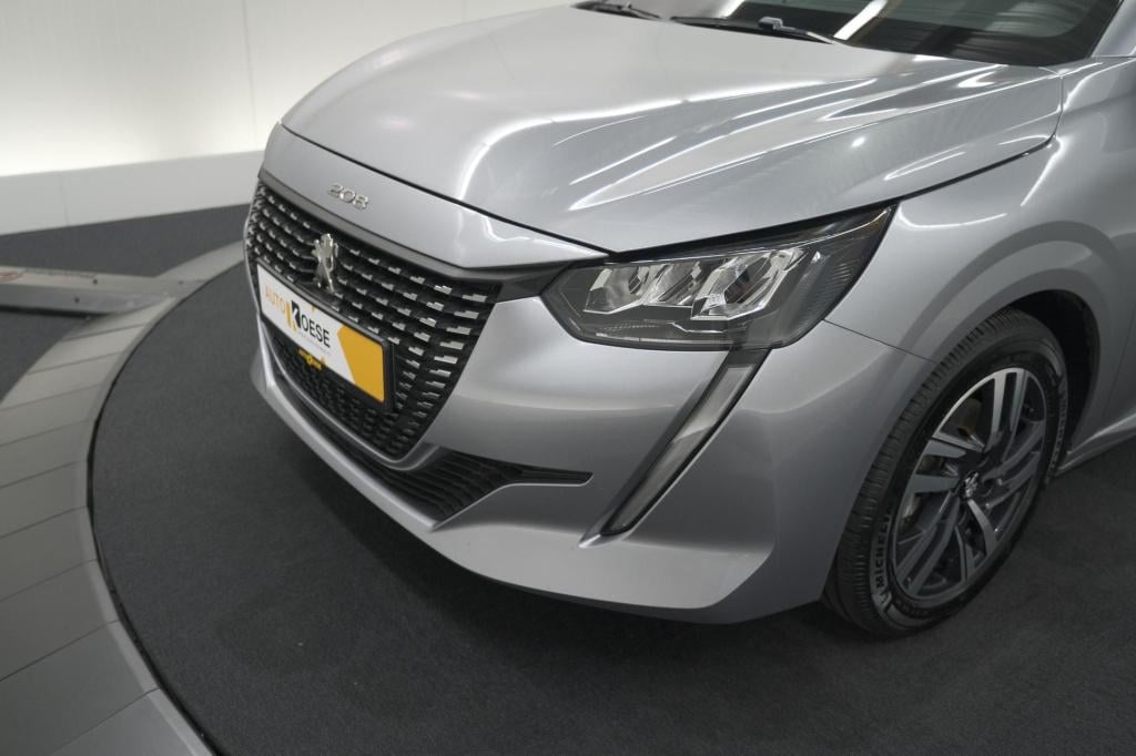 Peugeot 208 puretech 100 allure | navigatie | parkeersensoren | apple carpl