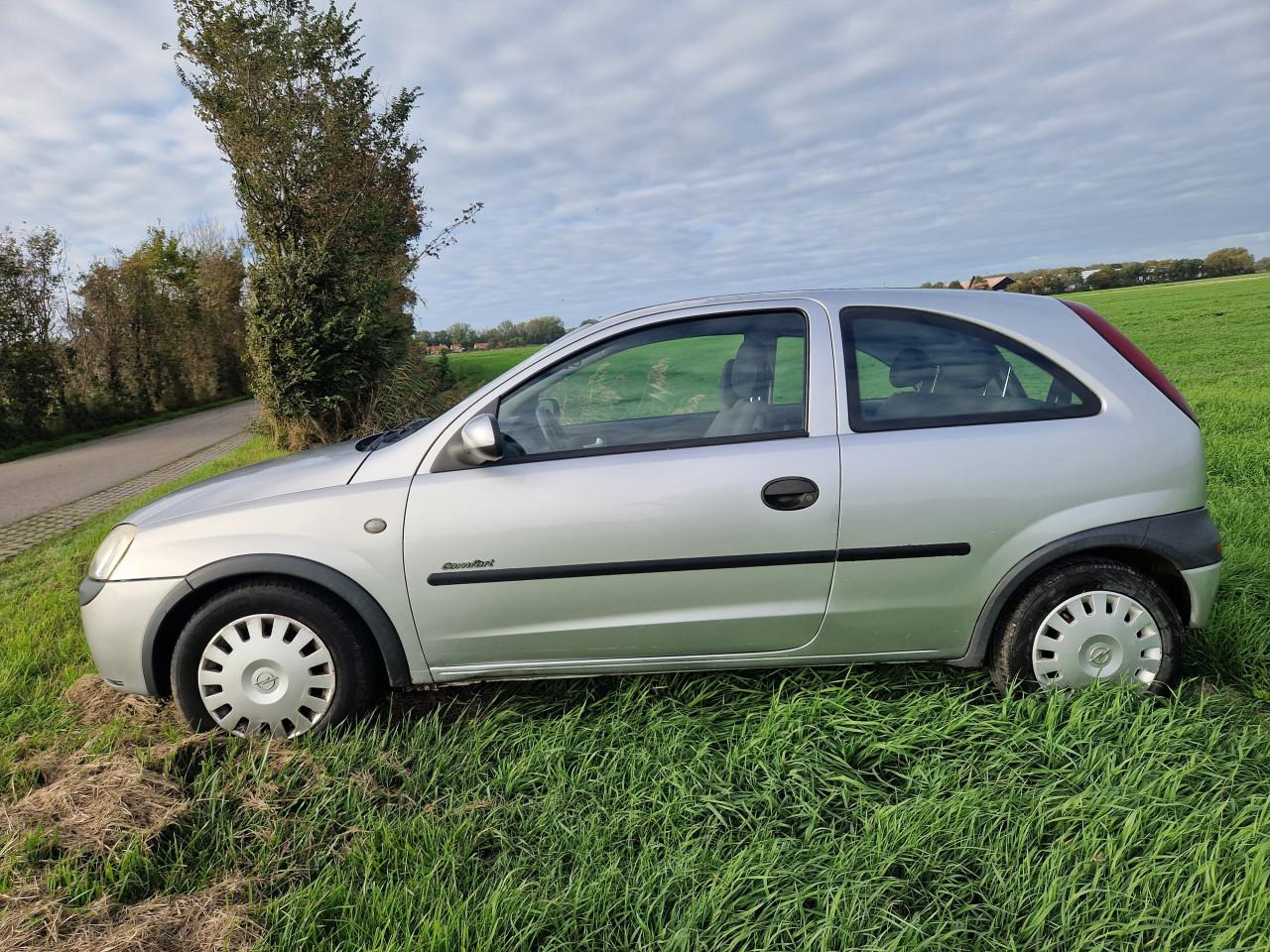 Opel corsa 1.2 2003