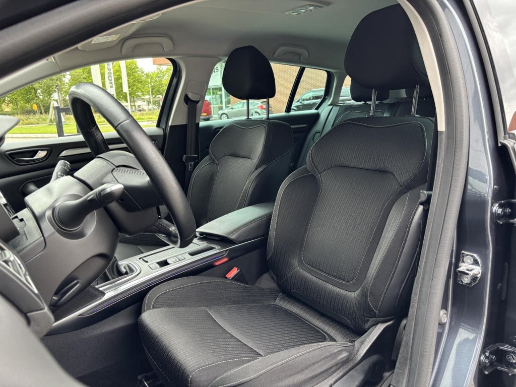 Renault Megane 1.3 tce bose easy life pack | navigatie full-map | camera | 