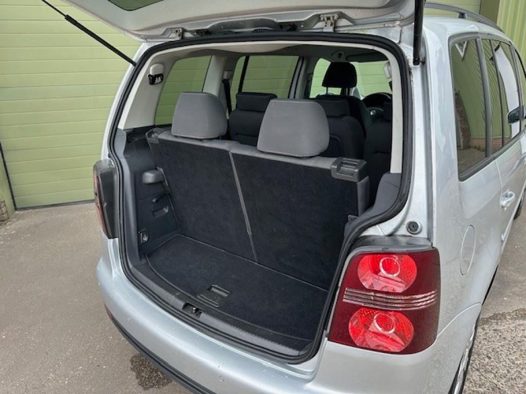 Volkswagen Touran 1.4 tsi comfortline 7 persoons