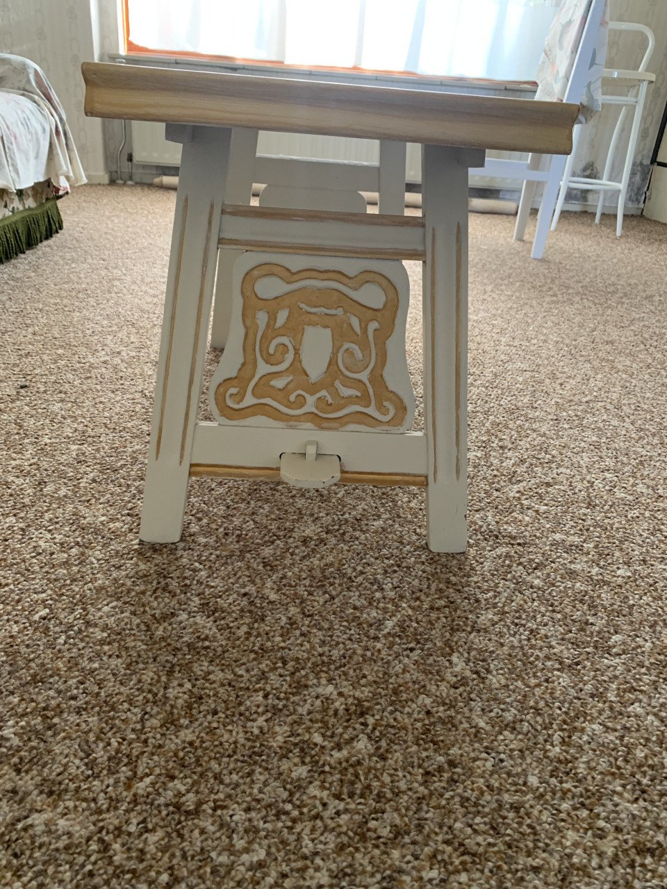 Oud tafeltje