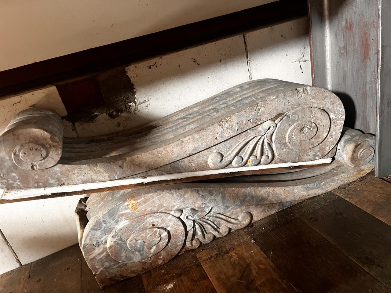 Antieke massief marmeren schouwconsoles – set – ±1900