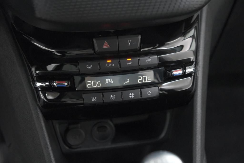 Peugeot 208 puretech 110 tech edition | camera | apple carplay | parkeersen