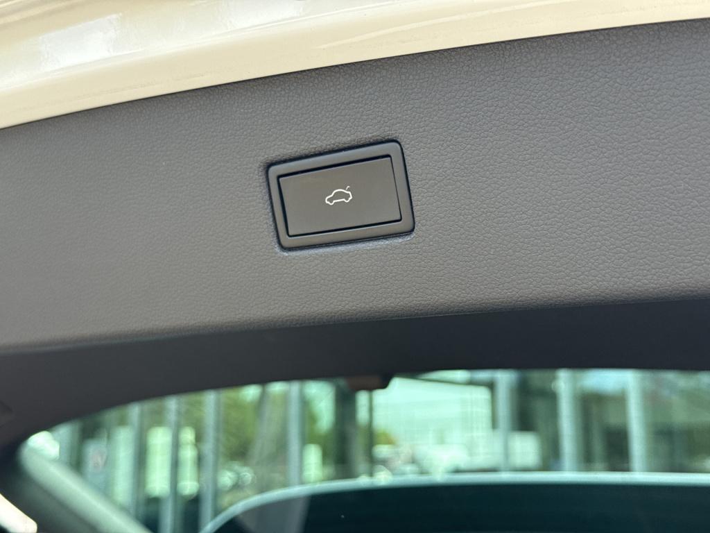 Volkswagen Tiguan 1.4 tsi ehybrid r-line business | vol opties | btw | pano