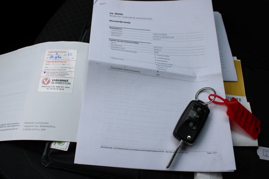 Skoda Superb combi 1.6 tdi champs elys.