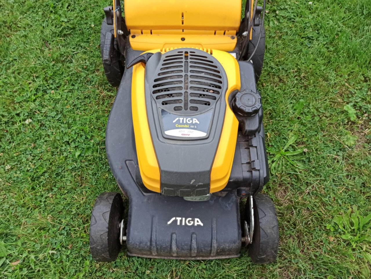 Stiga combi 48s Benzine grasmaaier
