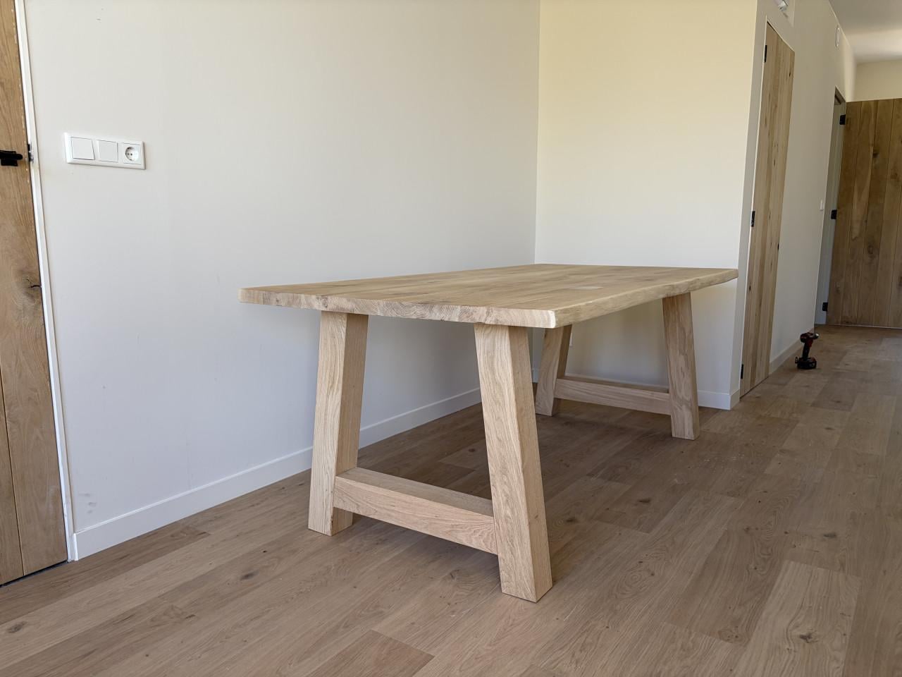 Massief eiken tafels te koop