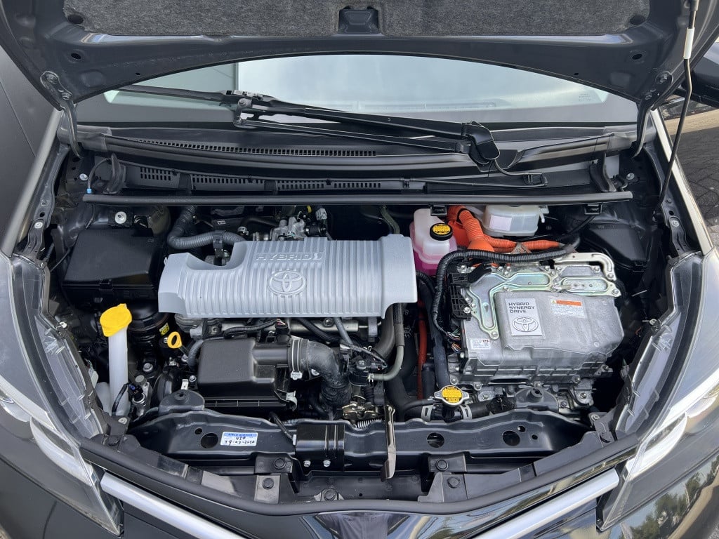 Toyota Yaris 1.5 hybrid lease
