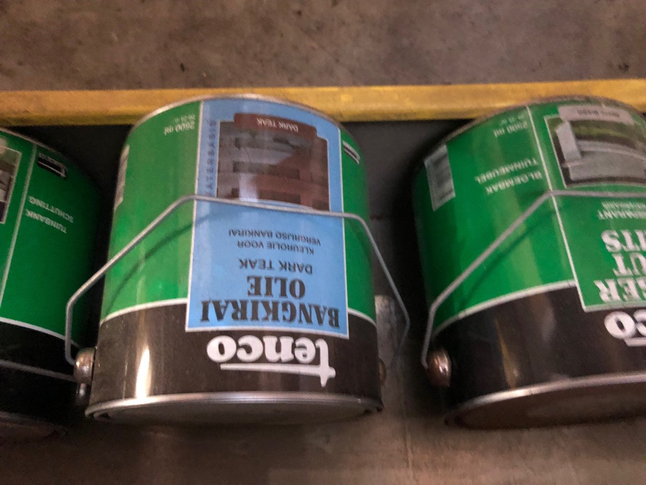 Tenco 2,5 liter beits 10 euro p.s. koffie gratis