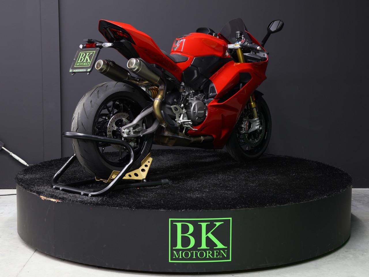 Ducati Panigale V2 S - BTW MOTOR