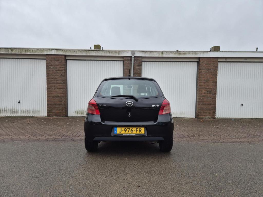 Toyota Yaris 1.3 vvti cool / 5-deurs / airco