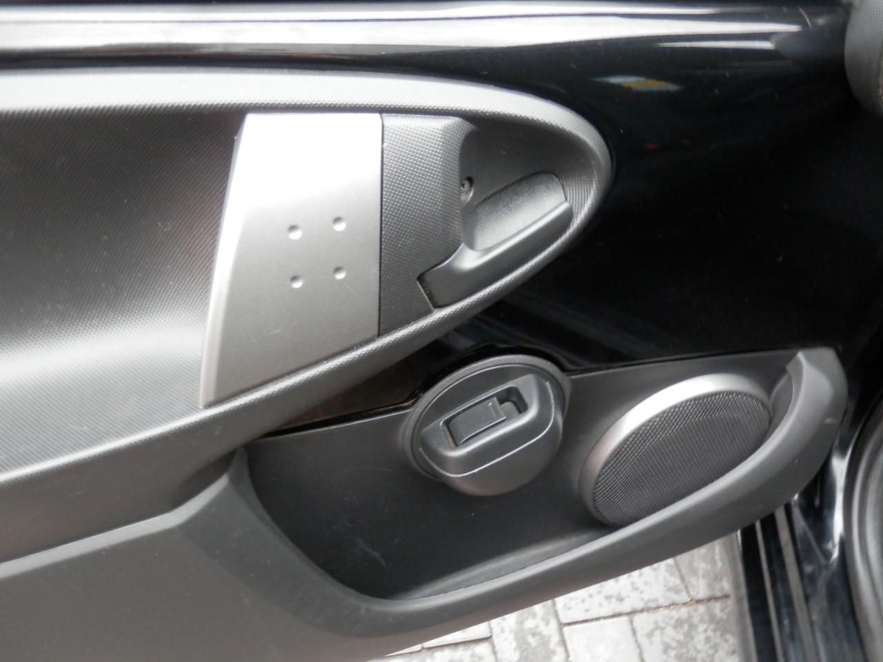 Auto Garant Biedt Aan: Toyota Aygo Comfort Navigator