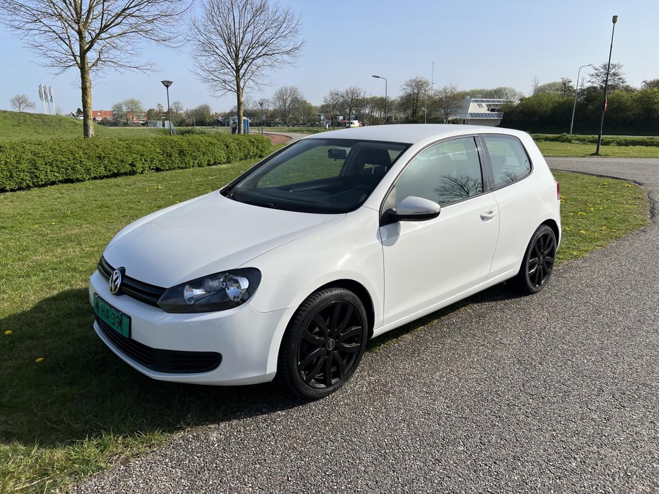 Zeer fraaie VW Golf Automaat uit 2012 met slechts 84.000 km