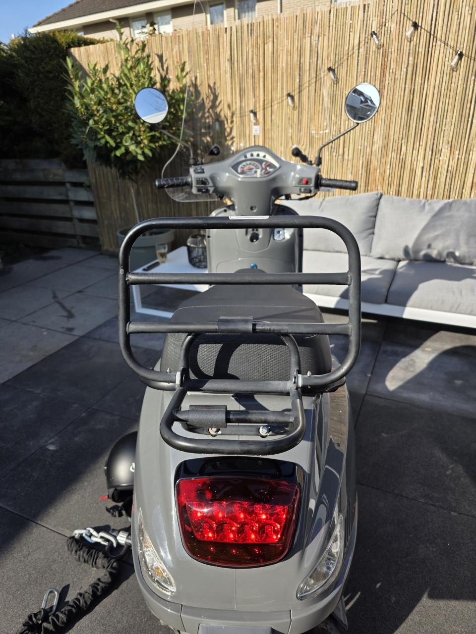 Scooter cashmere djjd