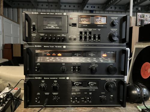 Saba (Sanyo)prachtige vintage set 2x 60Watt bij 4 Ohm VU meters rackhandles