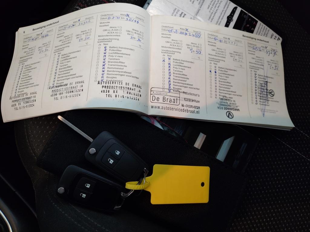 Opel Corsa 1.4 online edition | automaat