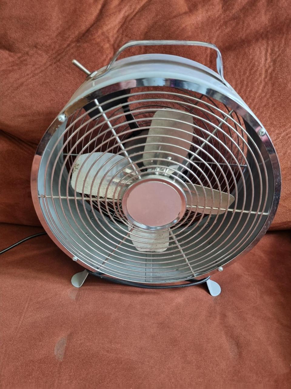 4 x VENTILATOR - Vintage & Rechte & Vierkante Ventilator