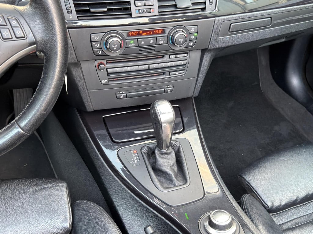 BMW 3-serie cabrio 325i high executive leder navi automaat