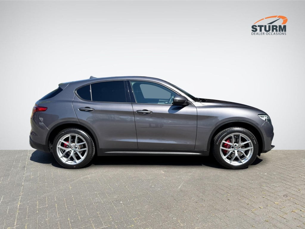 Alfa Romeo Stelvio 2.0 t awd super veloce interieur | trekhaak afneembaar |