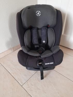 De Maxi-Cosi Titan  9 /36 kg met isofix (in goede nette staat )