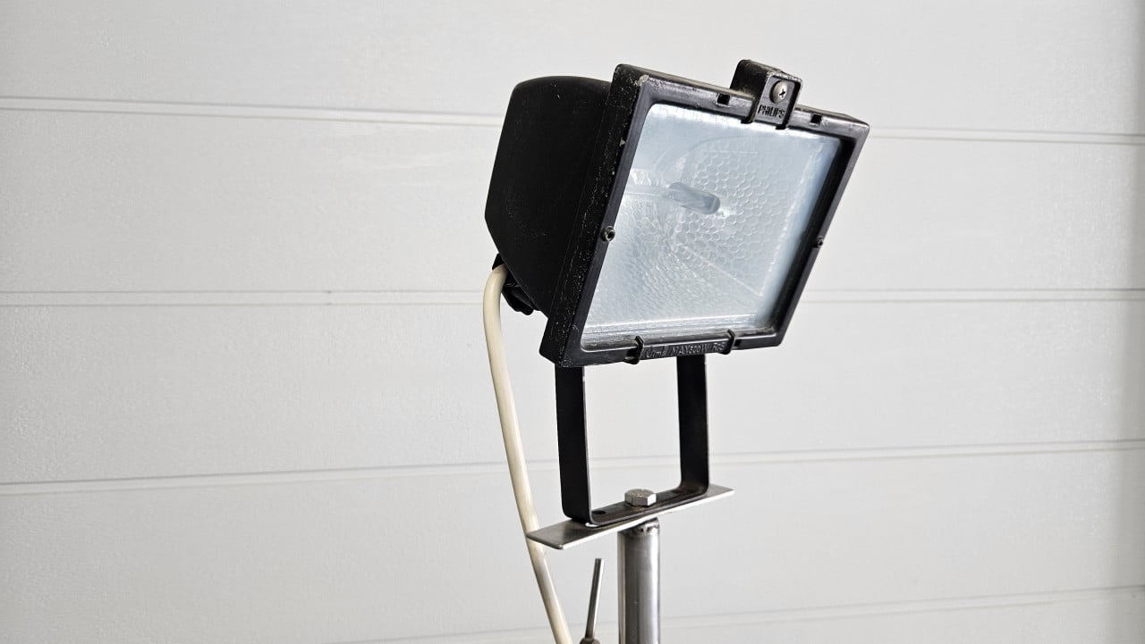 RVS bouwlamp met statief, zéér flexibel inzetbaar ( ruim 3 meter ! )