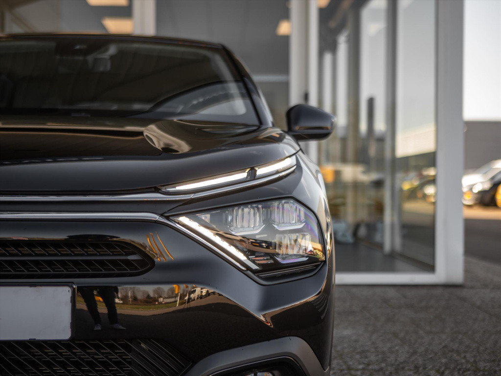 Citroen C4 1.2 hybrid 136pk e-dcs6 plus automaat | camera | park. sensoren 