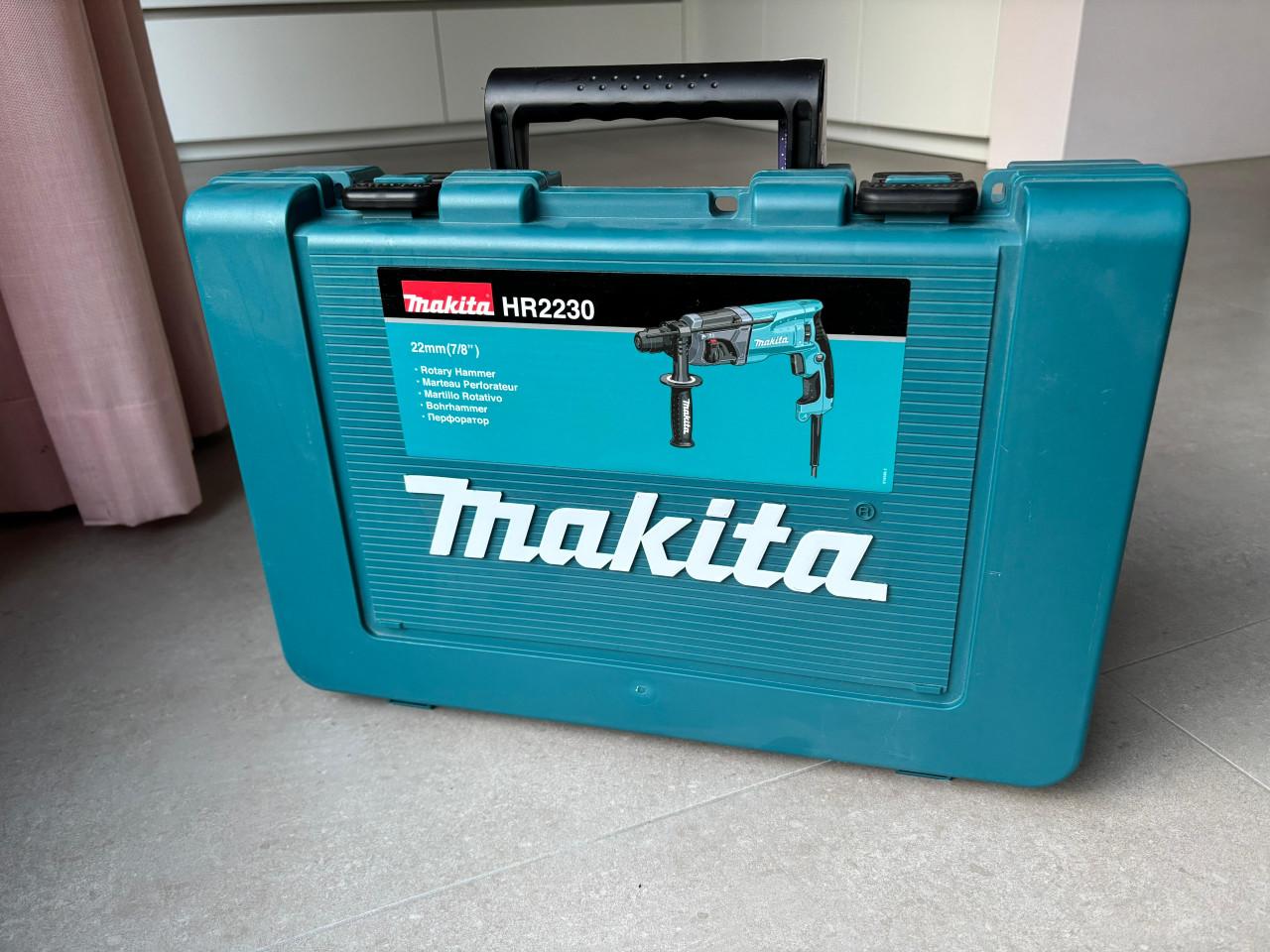 Makita Boorhamer HR-2230 - Nieuwstaat