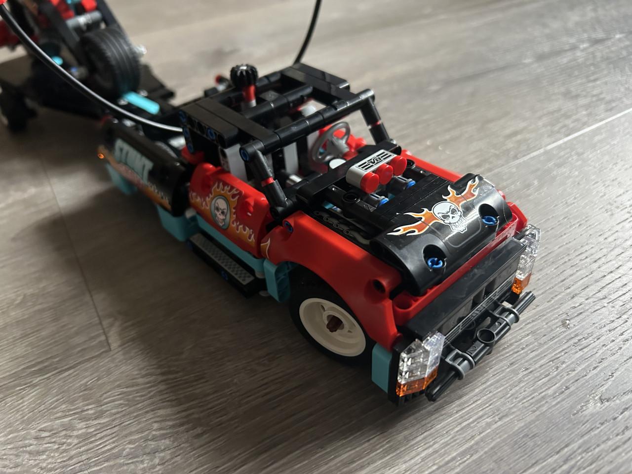 Lego Set - 42106 - Technic – Truck en Motor voor Stuntshow
