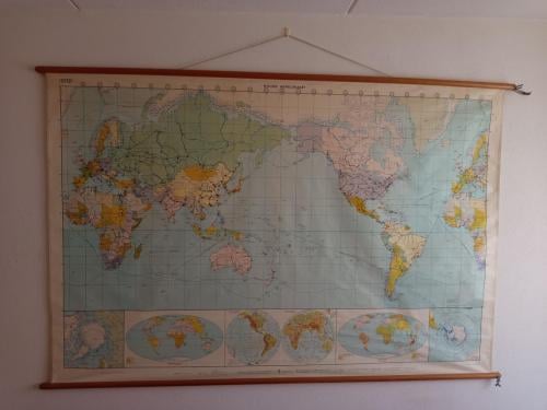 Schoolkaart op stok linnen GROOT uit 1978