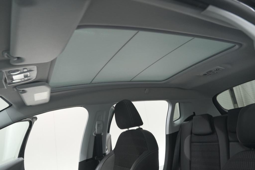 Peugeot 2008 puretech 110 allure | panoramadak | navigatie | camera | parke