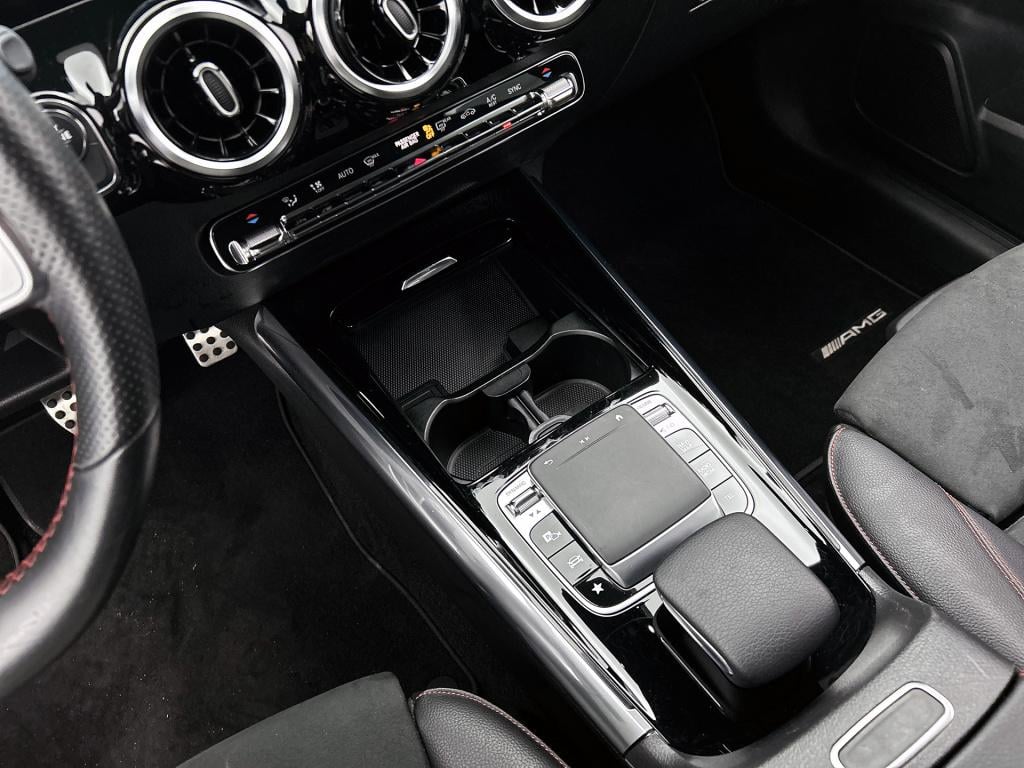 Mercedes-Benz B-Klasse 200 business solution amg | wegklapbare trekhaak | s