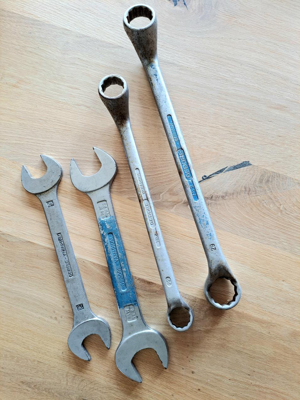 Gedore 2x ringsleutels en 2x steeksleutels tweezijdig